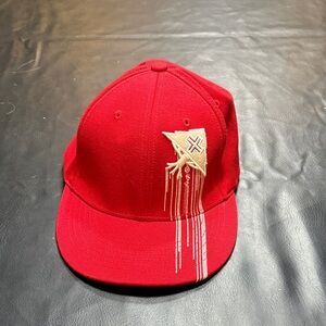 LRG Bold Red Hat with Tan Design